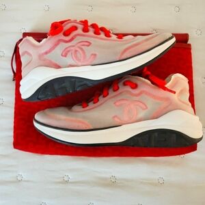 Authentic Chanel 19P Cruise Mesh & Lycra CC Logo Low-Top Sneakers White/Red